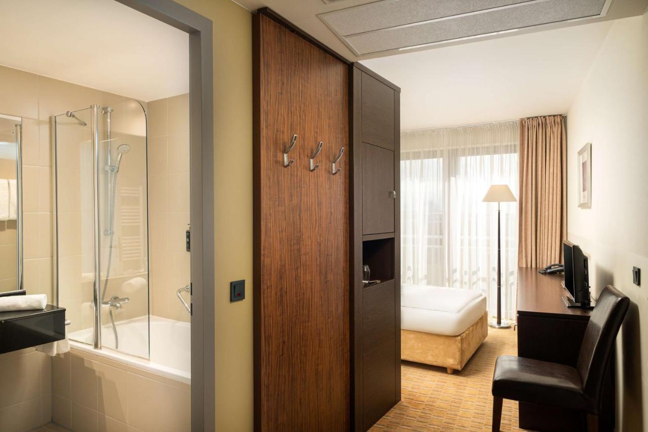 Elaya Hotel Hamburg Finkenwerder Ehemals The Rilano Hotel Hamburk Exteriér fotografie