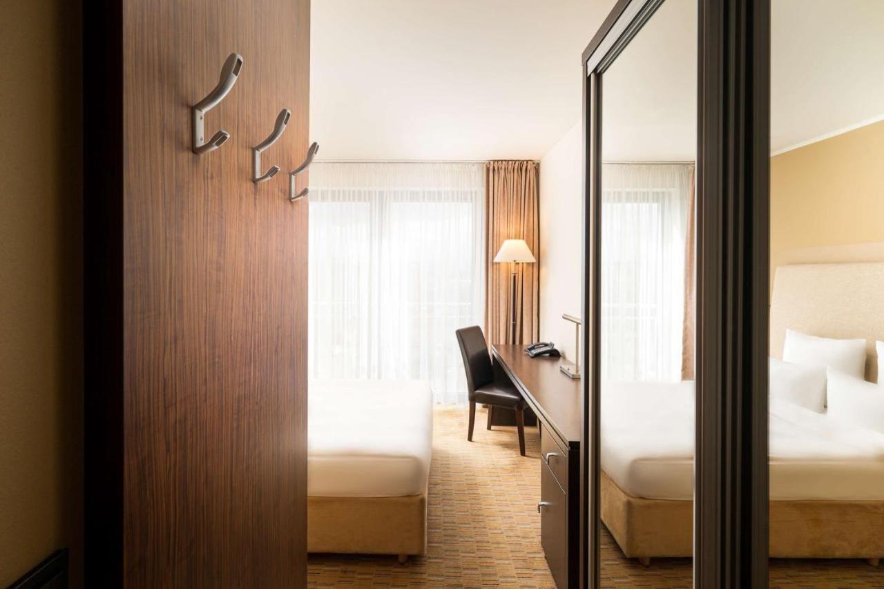 Elaya Hotel Hamburg Finkenwerder Ehemals The Rilano Hotel Hamburk Exteriér fotografie